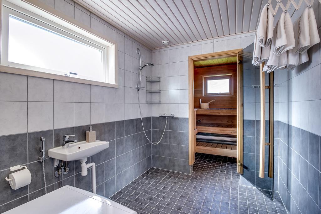 Kasekese Holiday Home With Sauna And Garden Kuressaare Kültér fotó